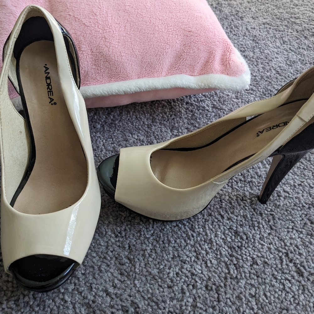Andrea platform heel shoes. Cream&Black. Size 7.